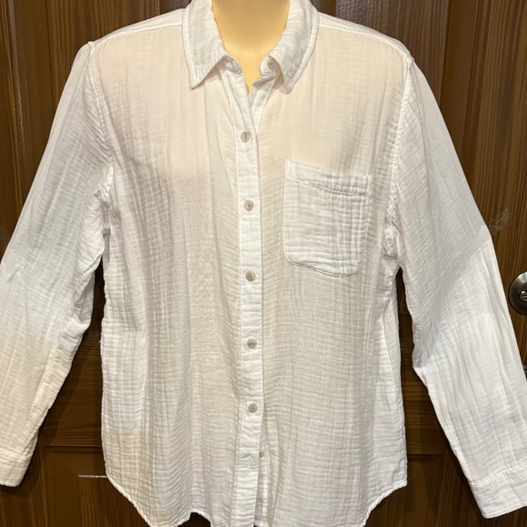 Gauze Long Sleeve Collared Button-Down Shirt - Universal Thread  Women's S - Picture 1 of 11